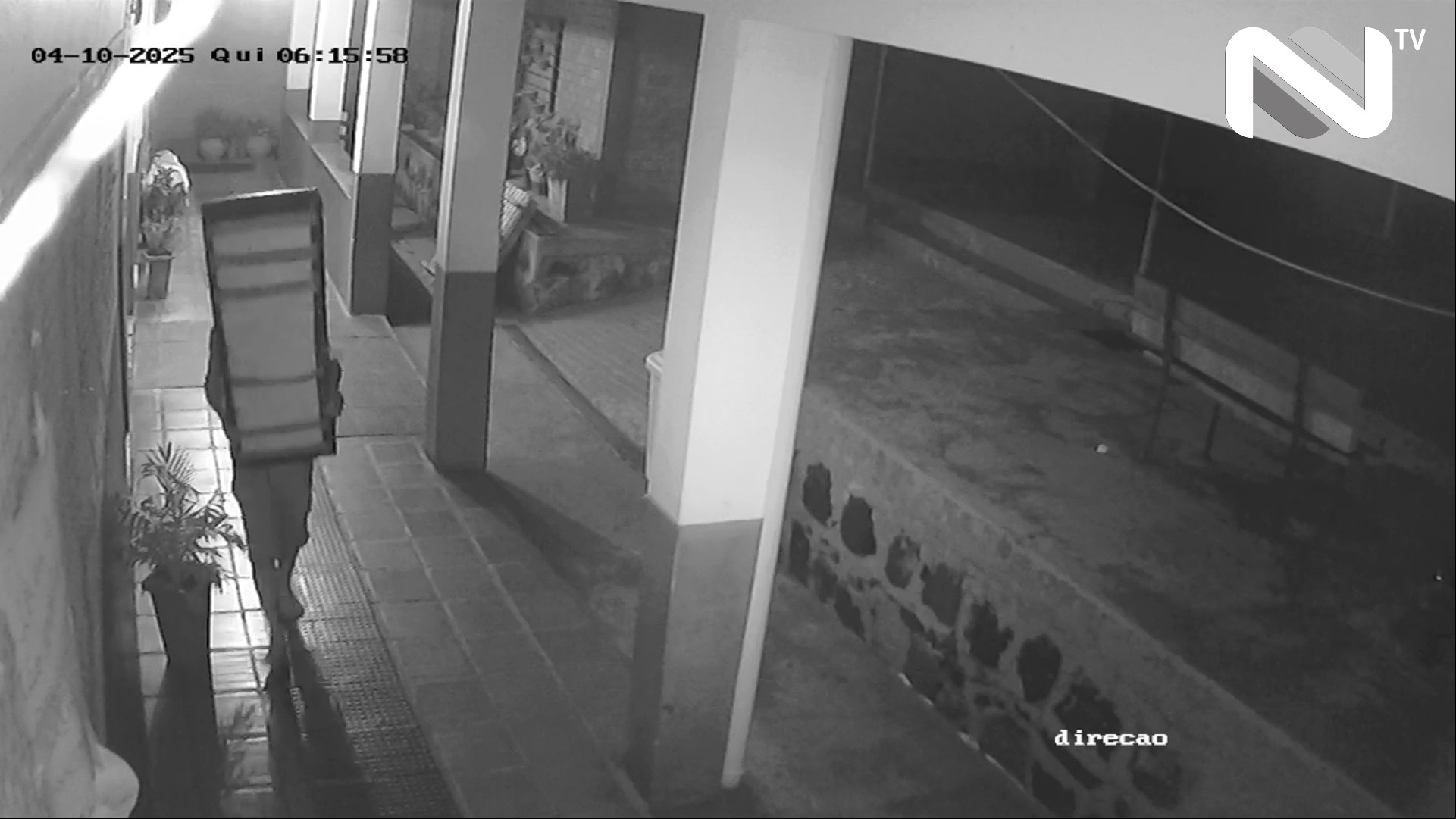 Vídeo flagra furto em maior escola pública municipal de Santa Rosa